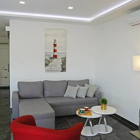 Sobol 'navis' With Private Jacuzzi