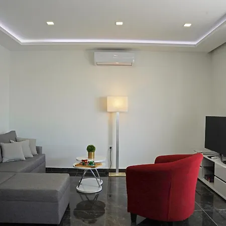 Apartment Sobol 'navis' With Private Jacuzzi