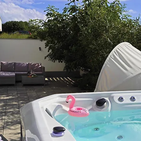 Apartment Sobol 'navis' With Private Jacuzzi *