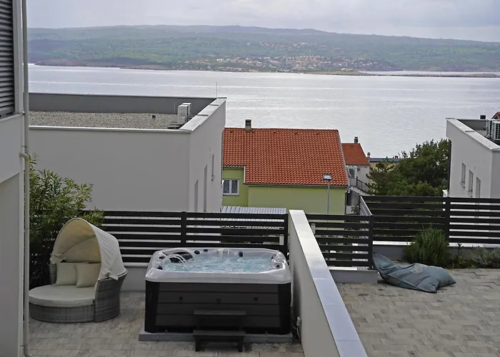 Sobol 'navis' With Private Jacuzzi